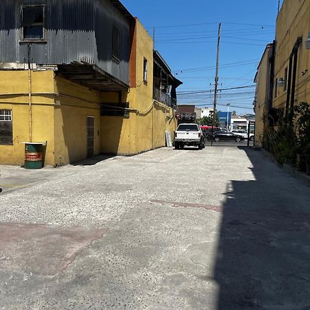 Oyo Hotel Linda Tijuana Luaran gambar