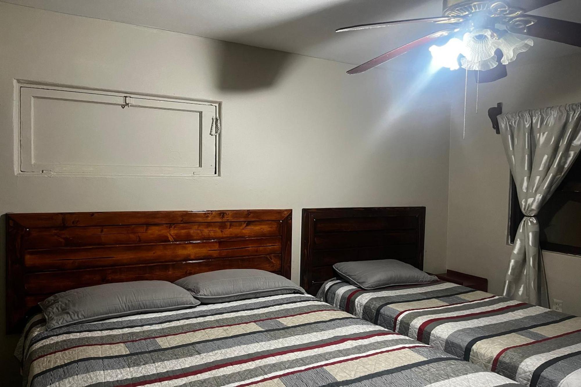 Oyo Hotel Linda Tijuana Luaran gambar