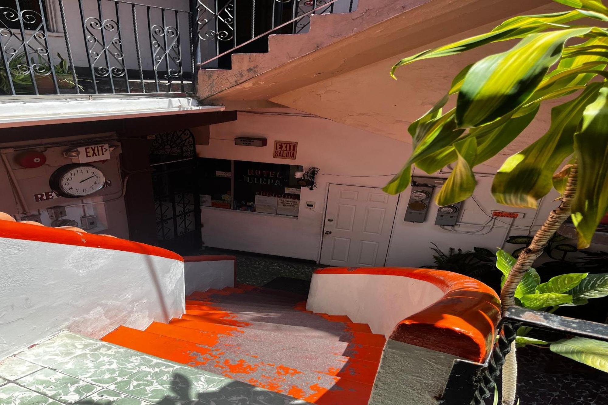 Oyo Hotel Linda Tijuana Luaran gambar