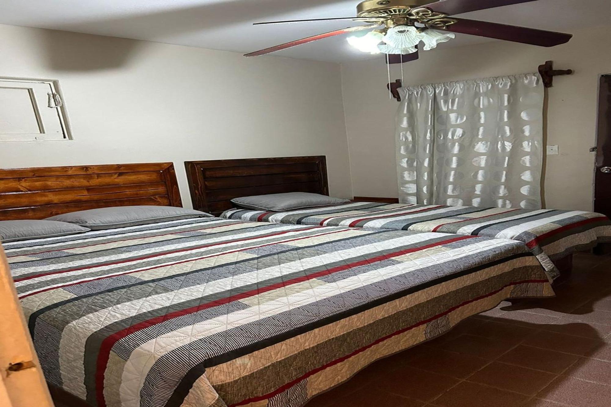Oyo Hotel Linda Tijuana Luaran gambar
