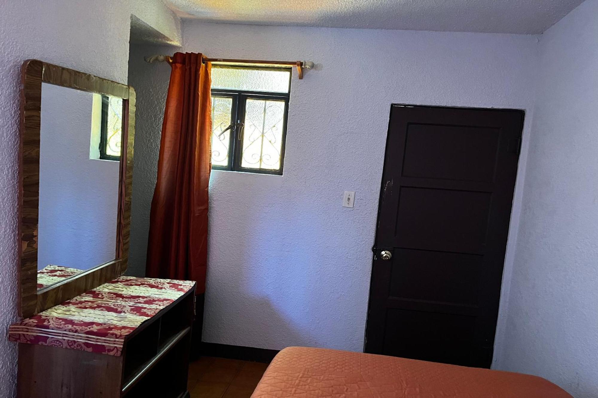 Oyo Hotel Linda Tijuana Luaran gambar